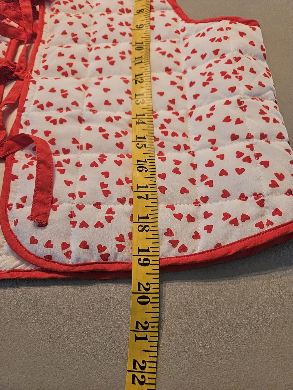 NWOT Quilted Heart-Print Tie-Front Vest - Red & White - Picture 8 of 9
